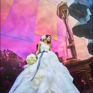 Vera Wang Katherine Wedding Dress size 4